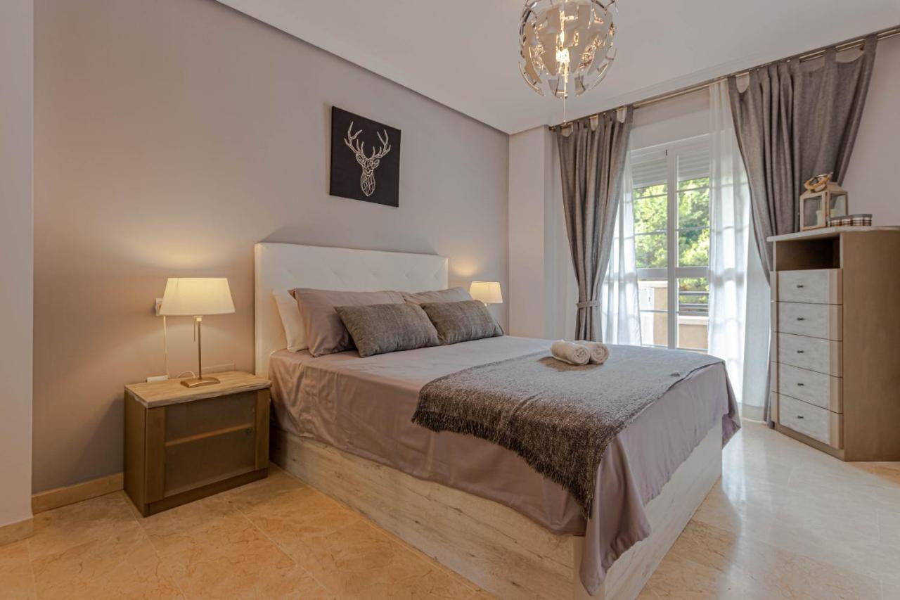 797 Holiday Rentals- Piso Con Amplia Terraza A Solo 1 Min De La Playa Беналмадена Екстериор снимка
