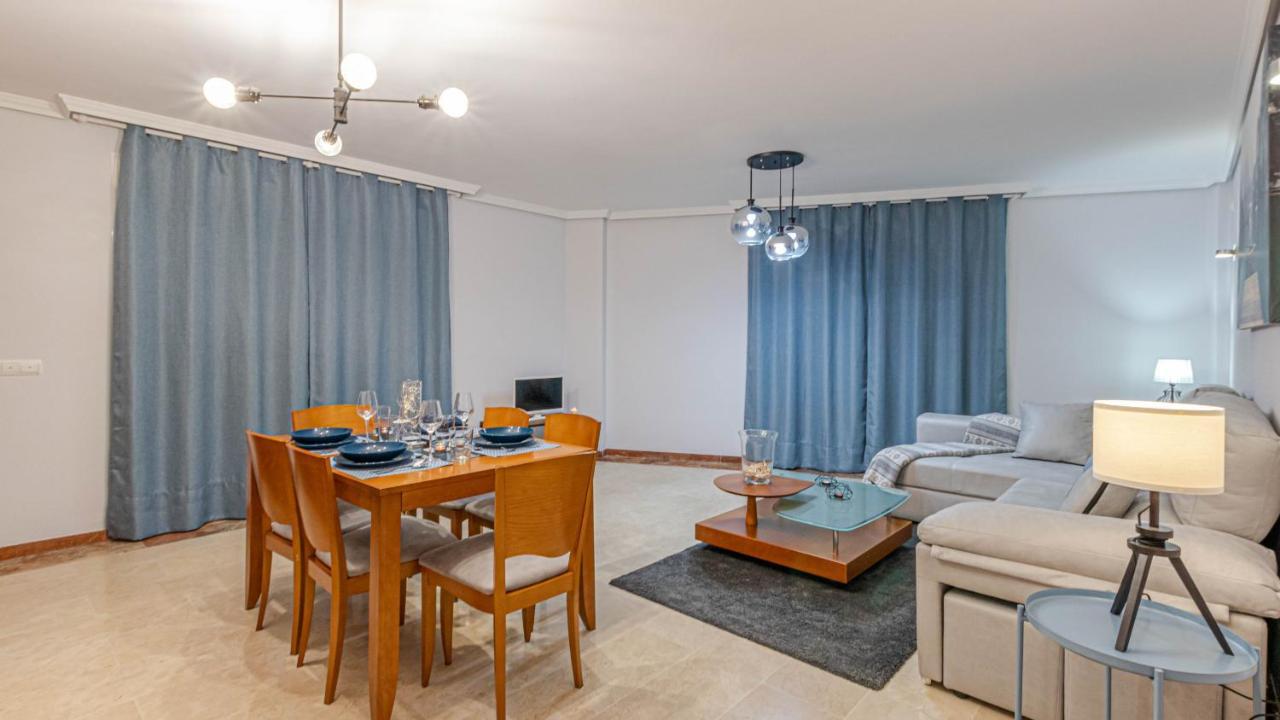 797 Holiday Rentals- Piso Con Amplia Terraza A Solo 1 Min De La Playa Беналмадена Екстериор снимка