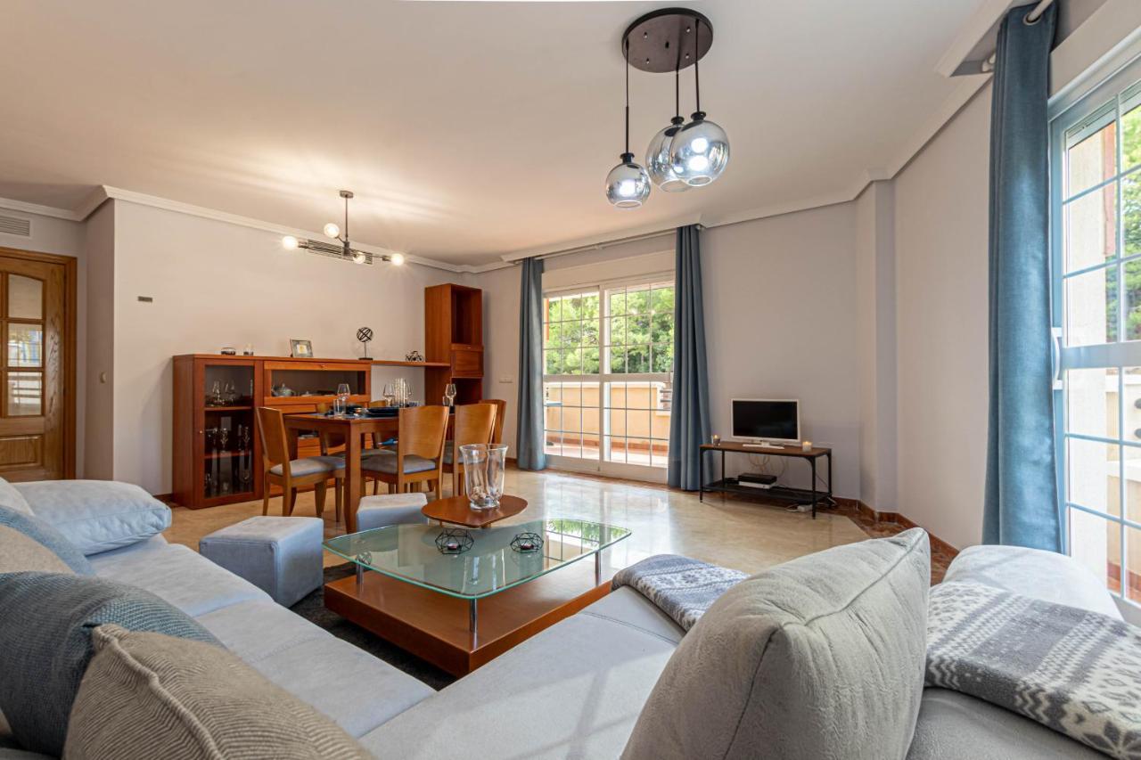 797 Holiday Rentals- Piso Con Amplia Terraza A Solo 1 Min De La Playa Беналмадена Екстериор снимка