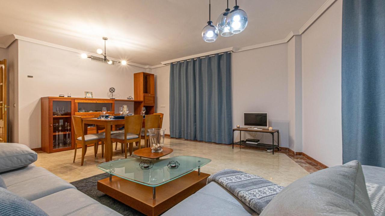 797 Holiday Rentals- Piso Con Amplia Terraza A Solo 1 Min De La Playa Беналмадена Екстериор снимка